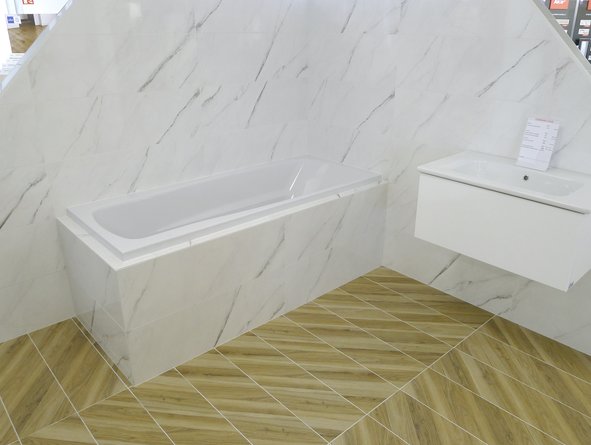 Carrara Chic Carrara Chic