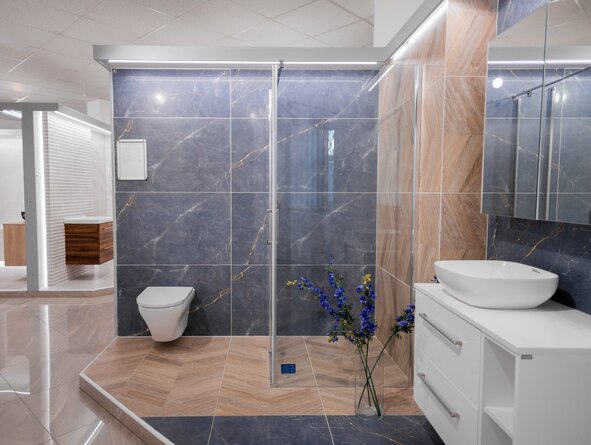 Chic Stone & Hass Chic Stone & Hass